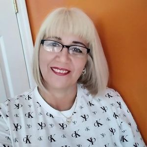 Meet your Posher, Anabel